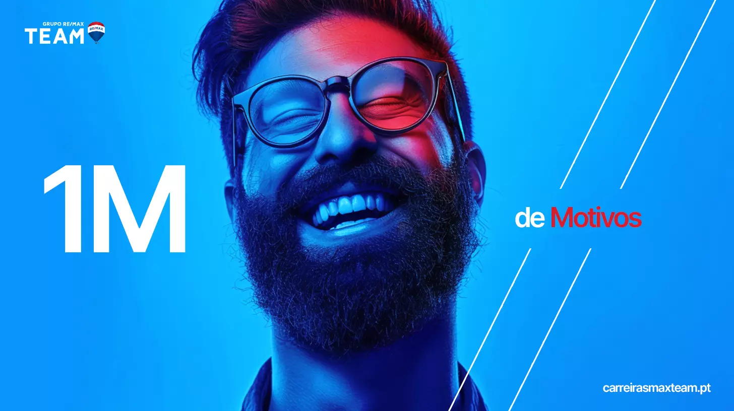 Smiling man with glasses, 1M of motives